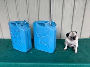 Pair of Vintage Off Road 20 Liter Steel Metal Water Cans Blue - Picture 1 of 19