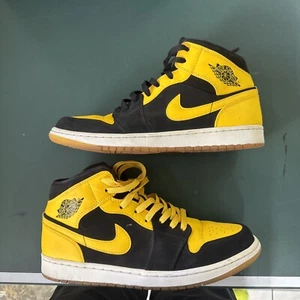 Size 10.5 - Air Jordan 1 Retro 2017 Mid New Love - Picture 1 of 9