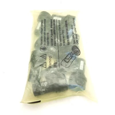 Lot of 10 ABB CP1-10L-10 Blue Pushbutton, 22mm, Momentary, 300V 5A, 1NO - Image 1 of 4