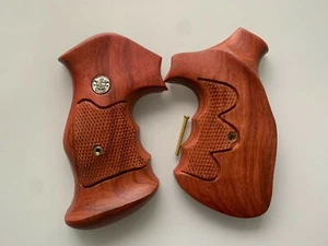 Gorgeous Hardwood Grip For S&W K/L Frame Round Butt Right Hand New - Picture 1 of 10