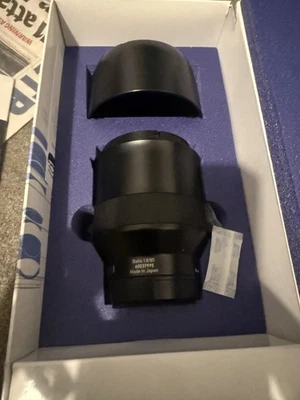 ZEISS 85mm f/1.8 Prime Lens for Sony EF mount (Full Frame and Crop) - Excellent - Image 1 of 3