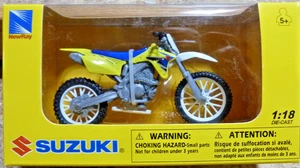 NEW-RAY 1/18 2007 SUZUKI RM-Z450 MOTORCYCLE DIE CAST - Picture 1 of 2