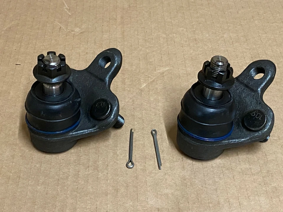 PAIR OF FRONT SUSPENSION LOWER BALL JOINTS FOR TOYOTA CARINA E 1992-1997 - Image 1 of 1