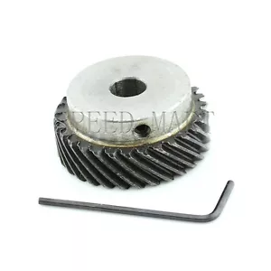 1M-30T Module Metal Spiral Bevel Wheel Motor Gear 90° Gearing 30 Tooth 8mm Bore - Bild 1 von 3