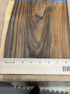 Palisander Santos Holzfurnier 9" x 11" roh ohne Unterlage "A" Klasse Qualität 1/42" - Bild 1 von 3