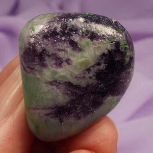 Rara piedra de caída grande Kammererita y Serpentina 23g SN33656 - Imagen 1 de 4