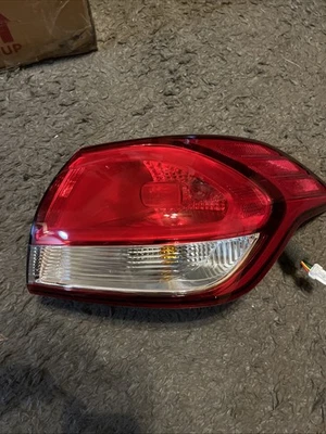 Luz trasera derecha Kia Forte 2014 a 2018 ¡nueva! OEM! 92402 A7130 Foto 1 de 4