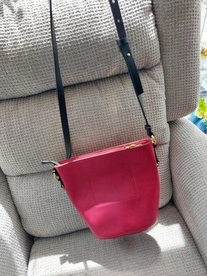 Pretty Pink Medium Tote Bag By Oasis Iin Really Goos Used Condition - Image 1 of 4