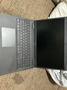 dell latitude 3520 laptop computer - Picture 1 of 2
