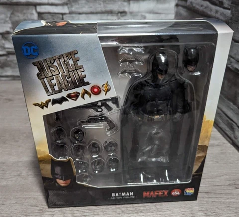 READ Authentic Medicom Mafex Justice League Batman 6" no. 056 Action Figure Cover