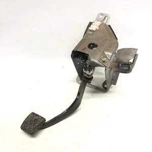 ⭐️ DAIHATSU TERIOS 1997-2006 GENUINE 1.3 PETROL DRIVER BRAKE FOOT PEDAL UNIT - Picture 1 of 2