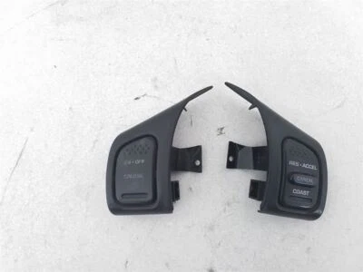 Jeep TJ Wrangler OEM Steering Wheel Cruise Control Switches 2003-2006 118339 - Image 1 of 4