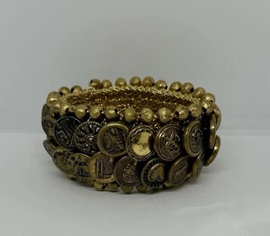 VINTAGE STORYTELLER CROCHETED GOLD BUTTON BRACELET WORLD HOBBY BRASS BEADS - Picture 1 of 6