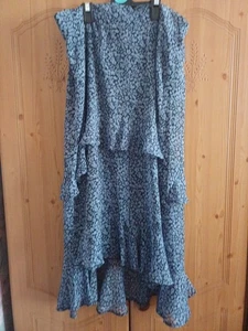 Elastic Waist Frill Skirt - Picture 1 of 4