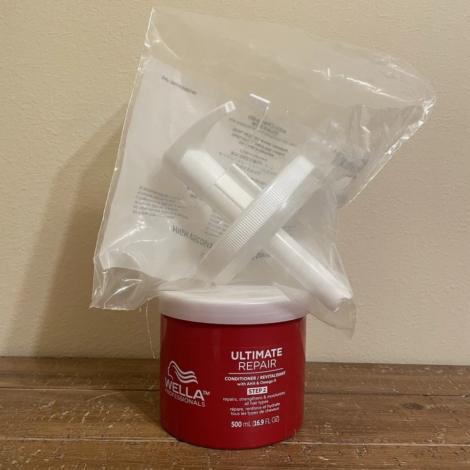 Wella Ultimate Repair Conditioner, 16.9 oz STEP 2 W/Pump - Image 1 of 1