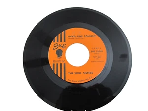 45 RECORD - SOUL SISTERS - GOOD TIME TONIGHT - Picture 1 of 1