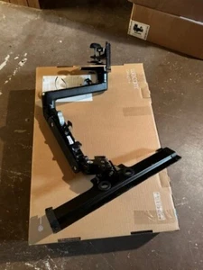 Wacom Flex Arm for Cintiq Pro 24 and 32 (ACK62803K) - Photo 1/2