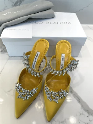 Bomba Manolo Blahnik Lurum 90 mulas satinadas adornadas 7B/37EU Foto 1 de 4