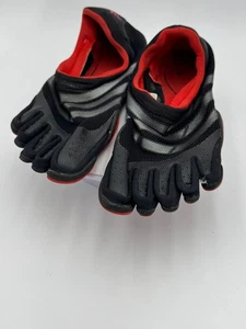 Adidas Adipure schwarz rot Zehen Laufschuhe Größe 10,5 minimalistisch Barfuß - Bild 1 von 12