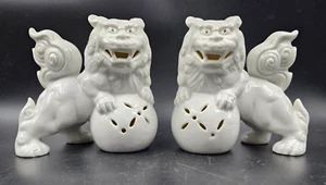 Vintage Japanese Porcelain White Foo Fu Dogs Shishi Lions PAIR (2) *Rare - Picture 1 of 15
