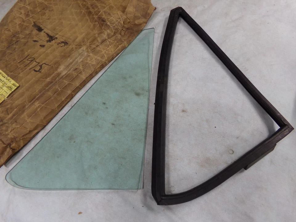 Window Glass & Mounting Gasket, 1975/80 Ford Granada, Mercury Monarch, NOS - Image 1 of 4
