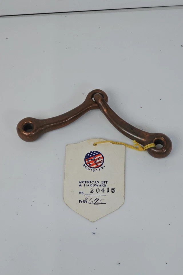 Vintage Equiste Traditional Brass Snaffle Bit 20415 - American Bit & Hardware  - Imagem 1 de 4
