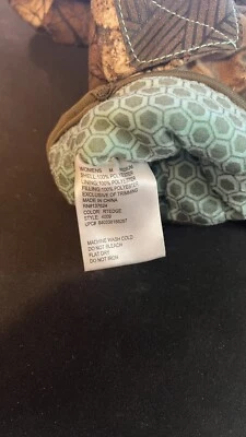 Magellan Outdoors Women’s Realtree Edge Camo Pop Top Gloves Med NWT - Image 1 of 4