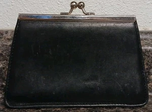 Monedero Kisslock de cuero negro con ranuras para tarjetas-5,5x3,5" - Imagen 1 de 7