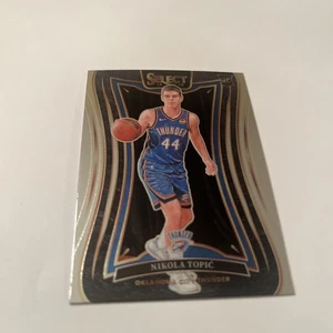 Nikola Topic 2024-25 Panini Select Mezzanine Level RC # 396 OKC Thunder - Imagen 1 de 2
