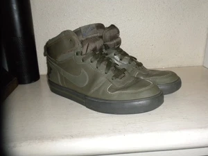 Scarpe alte uomo Nike verde oliva taglia 10,5 usate - Foto 1 di 11