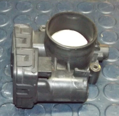 Dodge Dakota 2007-2011 3,7 L. carrocería del acelerador 04861661AA Foto 1 de 3