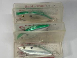 3 ~ Esca da Pesca Vintage Bill Lewis Rat-L-Trap Nuova In Scatola Verde Back Siver - Foto 1 di 3