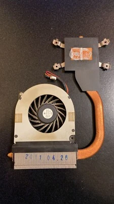 VENTOLA CON DISSIPATORE SMONTATI DA NOTEBOOK TOSHIBA (A/N GDM610000392) usata - Immagine 1 di 2