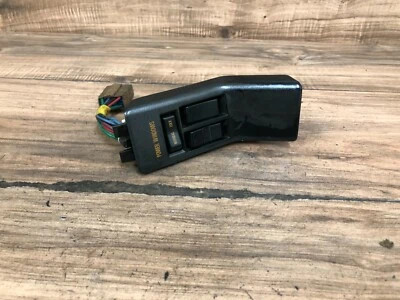 INTERRUPTOR DE VENTANA PRINCIPAL DEL LADO DEL CONDUCTOR DELANTERO MITSUBISHI STARION OEM 1983-1989 Foto 1 de 4