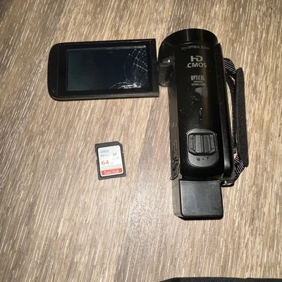 Canon Vixia HD Camcorder VIXIA HF R800 + 64GB SD card Cracked Screen - Image 1 of 4