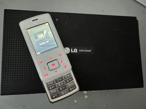 HANDY LG KG800 CHOCOLATE WEISS GSM UNLOCKED SIM FREE DEBLOQUE  - Bild 1 von 4