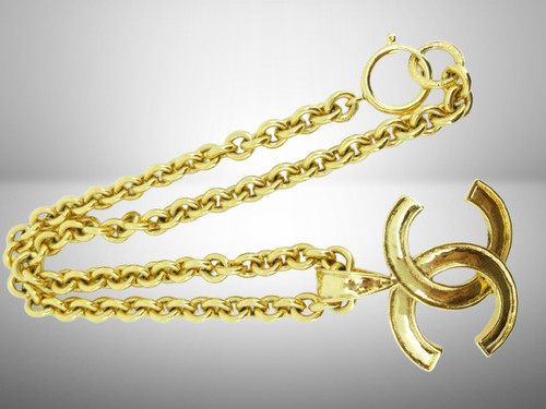 Collana con ciondolo logo CHANEL CC catena oro 94P W 42 6mm Giappone usata