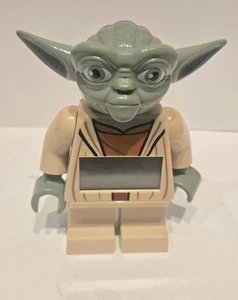 2010 LEGO Star Wars Yoda Mini Figure Digital Lighted Alarm Clock Jedi Master - Picture 1 of 3