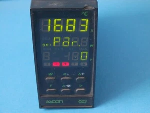 ASCON XN-3100/99 Conf: 9999-9999 Power: 100-240 V AC Temperature controller - Picture 1 of 11