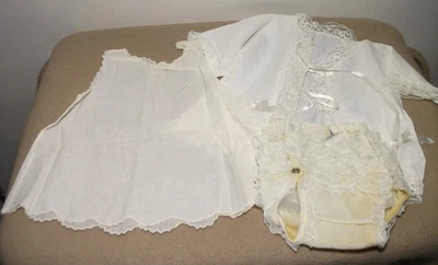 Trajes post-bautizo vintage de niña recién nacida Foto 1 de 4