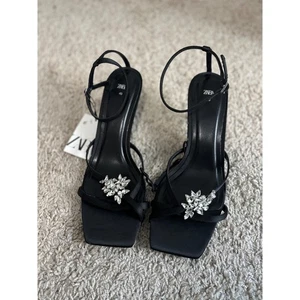 Zara Black Heeled Sandals Size 40 Rhinestone Embellished Ankle Strap Elegant - Picture 1 of 6