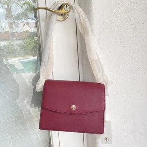 Tory Burch Emerson Small Envelope Adjustable Shoulder Bag 61450, $398 - Picture 1 of 11