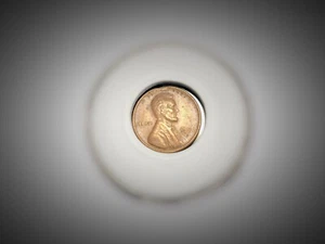 Mint Error Coin 1950s Copper Lincoln Wheat Penny Cent 1c Clipped Planchet Error - Picture 1 of 8