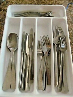* Stanley Roberts / Rogers Co ALLISON - 31 PCS~SPOON, FORK, KNIFE - Image 1 of 4