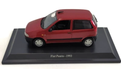 EDICOLA USATO 1:43 AUTO FIAT PUNTO S 1993 ROSSO  METALLIZZATO       D&A FIAT 2 - Immagine 1 di 4