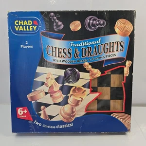 Chad Valley Chess And Draughts - Picture 1 of 9
