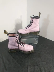 Dr. Martens 1460 Pale Pink Woman's SZ 6 Combat Boots 26425 They Have A Few Marks - Picture 1 of 10