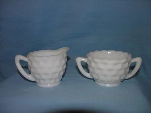 Milk Glass Creamer & Sugar Bowl, Diamond Cut Pattern Excellent Condition - Picture 1 of 3