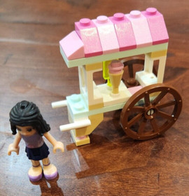 LEGO Friends 30106 (Ice Cream Stand w/ Emma) Polybag Complete