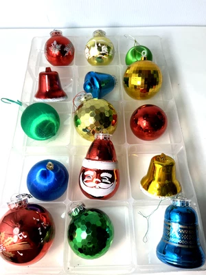 15 VINTAGE CHRISTMAS DECORATIONS TREE BAUBALS KITSCH BRIGHT 70S 80s A RETRO - Image 1 of 2